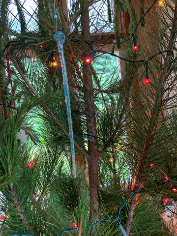 Christmas Icicle - Light blue and clear twist