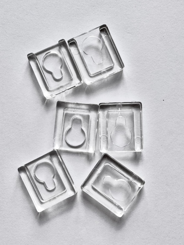 10 x Clear acrylic wall hanger